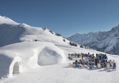 winter_ahorn_white_lounge-foto_frank_bauer-lores.jpg